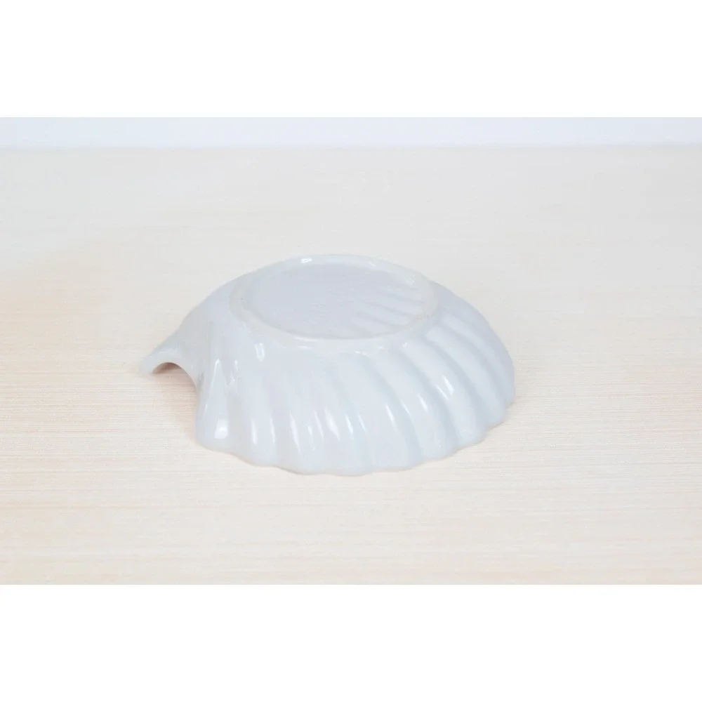 Vintage Ceramic Shell‎ Dish Made in Japan, Coastal Decor Catchall or Soap Holder